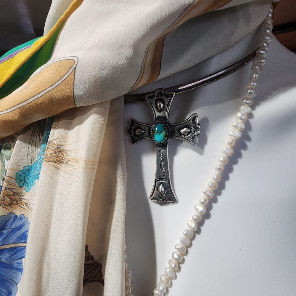 STERLING ilver Cross Pendant with Turquoise Stone - Picture 9 of 11